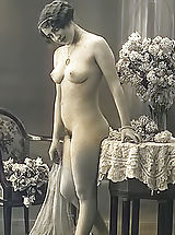 Clasic Nude Ladies